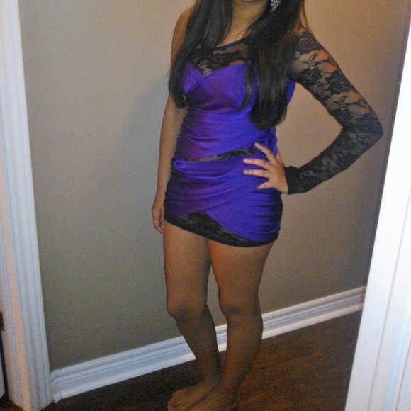 Dress - Picture 1 of 1